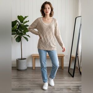 Joe Fresh Women's Lightweight Long Sleeve Cream Sweater Size Medium